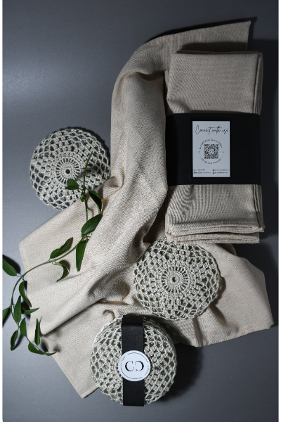 Napkins in Vanilla - Set of 4